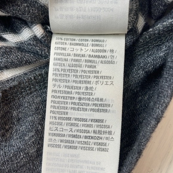 💚5 for $25 Abercrombie &Fitch Raglan Striped Gray Long Sleeve Women’s Size Large - Picture 11 of 12